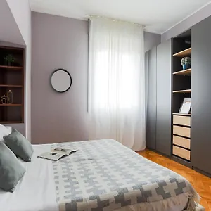  Appartement The Rent - Spacious One-bedroom In Moscova District Italie